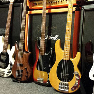 Bass Guitars - prolightsounds